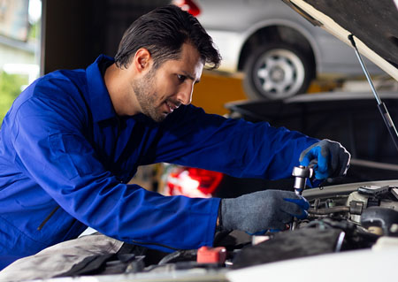 Automotive Service Technician with Practice Kit